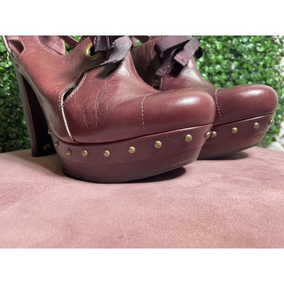 UGG Australia Celestina Women’s Burgundy Leather Heels Clogs Size 9.5 - Picture 5 of 14